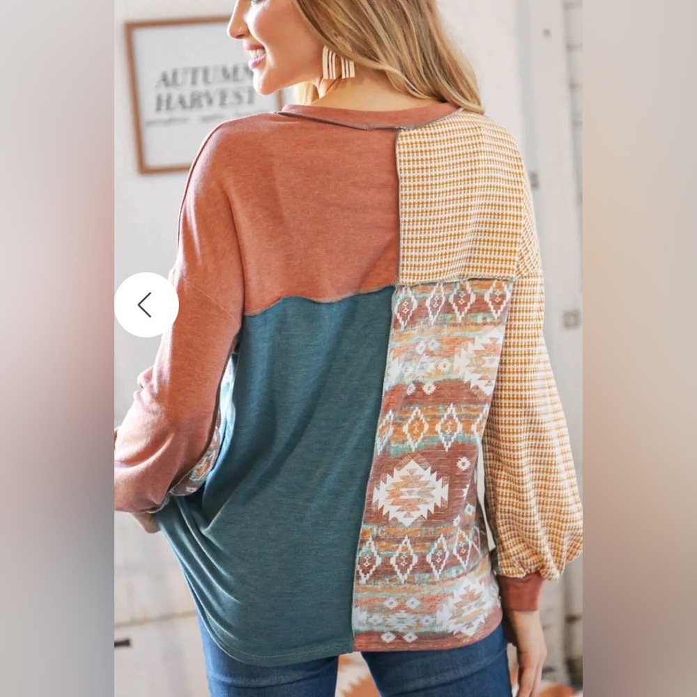 Sugarfox Patchwork Two Tone Aztec Outseam top - Picture 2 of 8